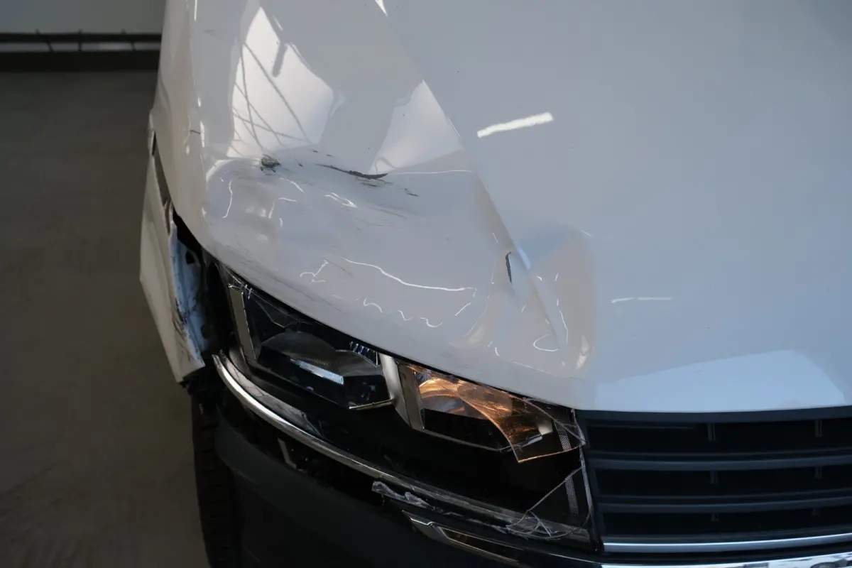 2.0 TDI L2H1 28 > Schade <
