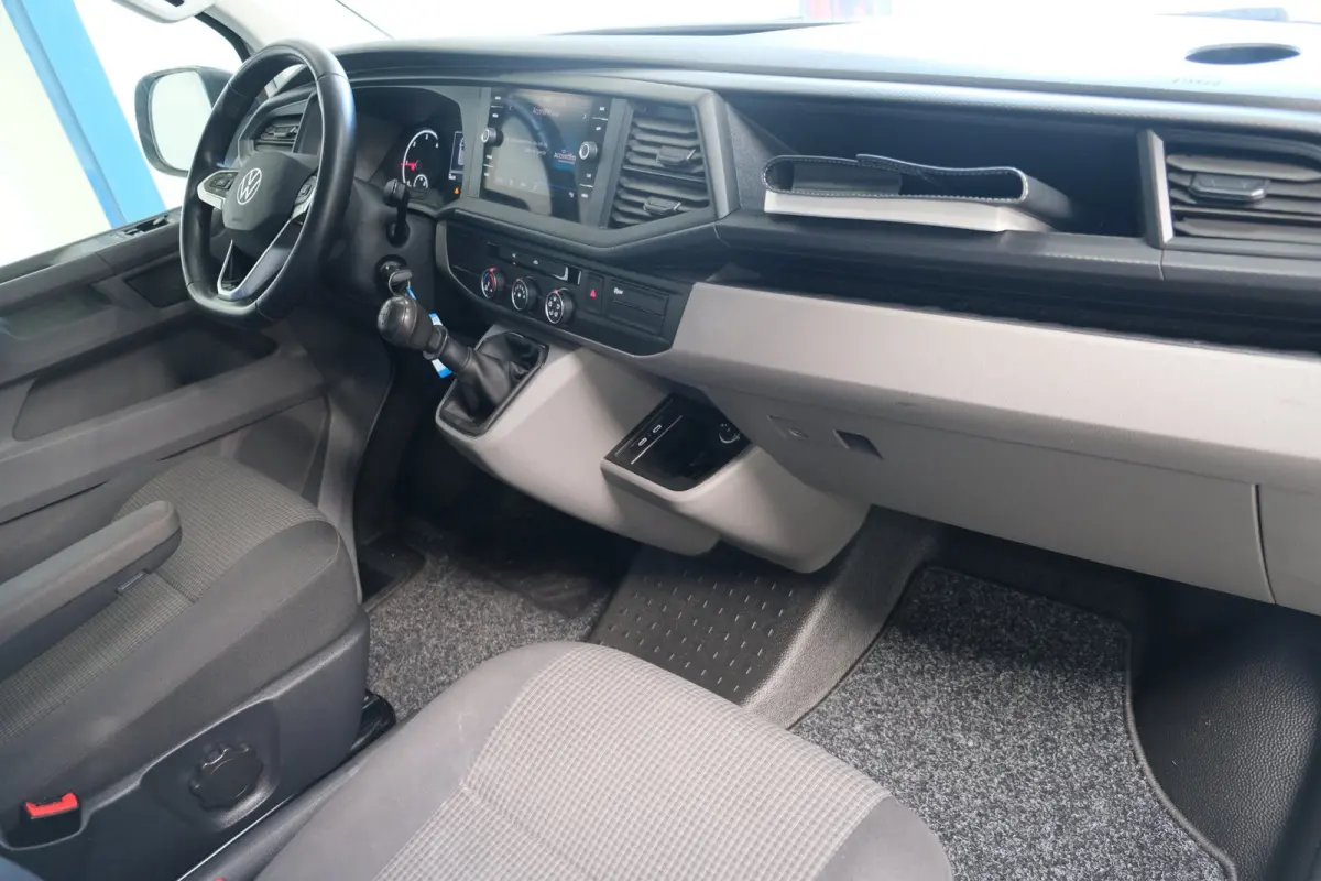 2.0 TDI L2H1 28 > Schade <