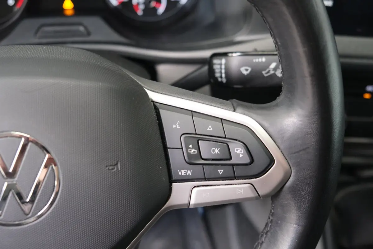 2.0 TDI L2H1 28 > Schade <