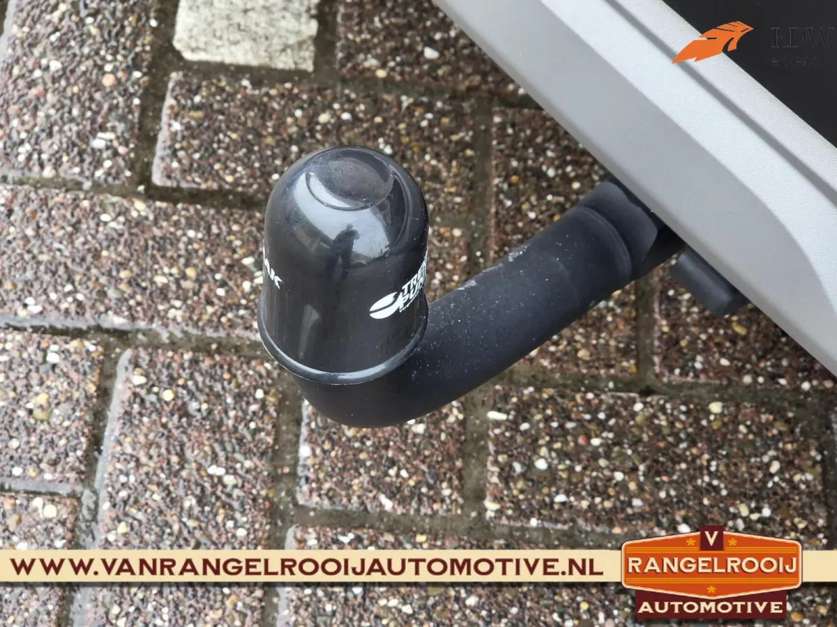 1.0 TCe 90 techno, trekh., clima, stoel / stuurverw., 17" lmv, camera