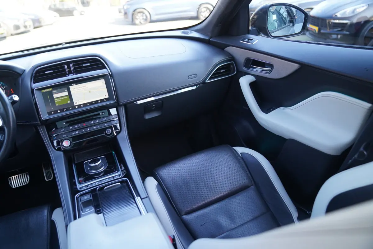 3.0 S/C S AWD 35t | Panorama | Meridian | Achterbankverwarming | Carplay | Stuurwielverwarming
