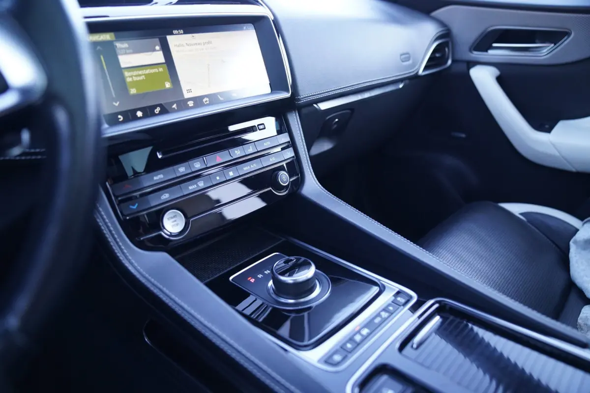 3.0 S/C S AWD 35t | Panorama | Meridian | Achterbankverwarming | Carplay | Stuurwielverwarming