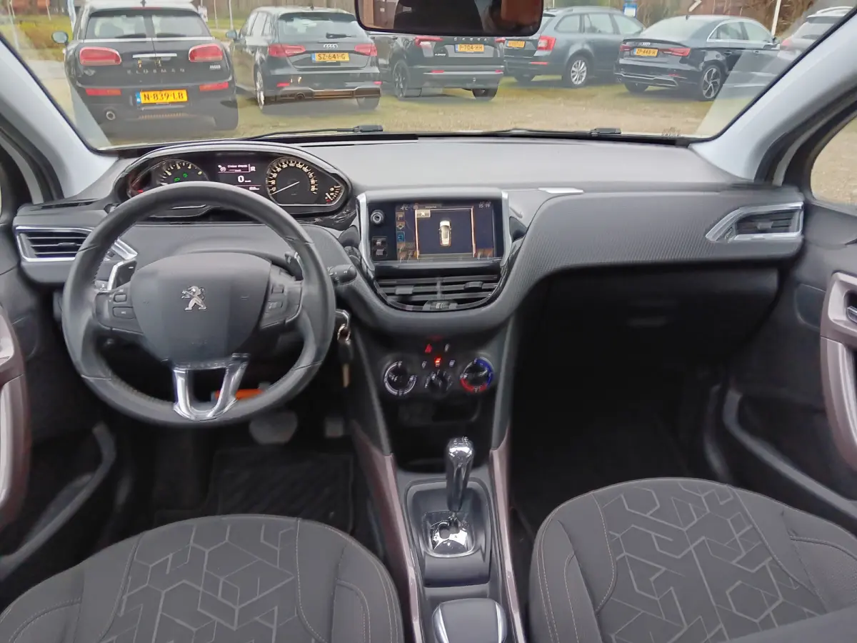 1.2 PureTech Blue Lion,Automaat,PDC,Cruise,Nieuwstaat,Dealeronderhouden
