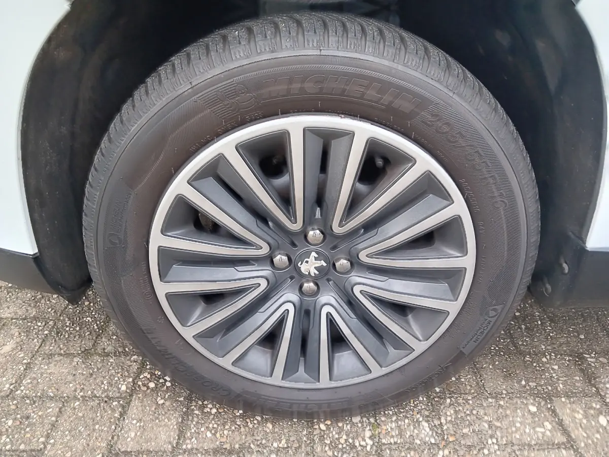 1.2 PureTech Blue Lion,Automaat,PDC,Cruise,Nieuwstaat,Dealeronderhouden