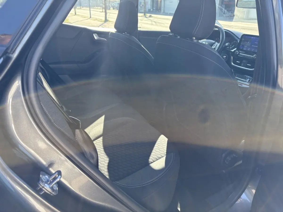 1.0 EcoBoost Hybride Titanium