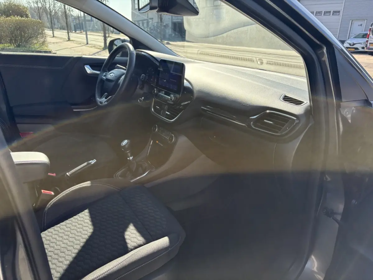 1.0 EcoBoost Hybride Titanium