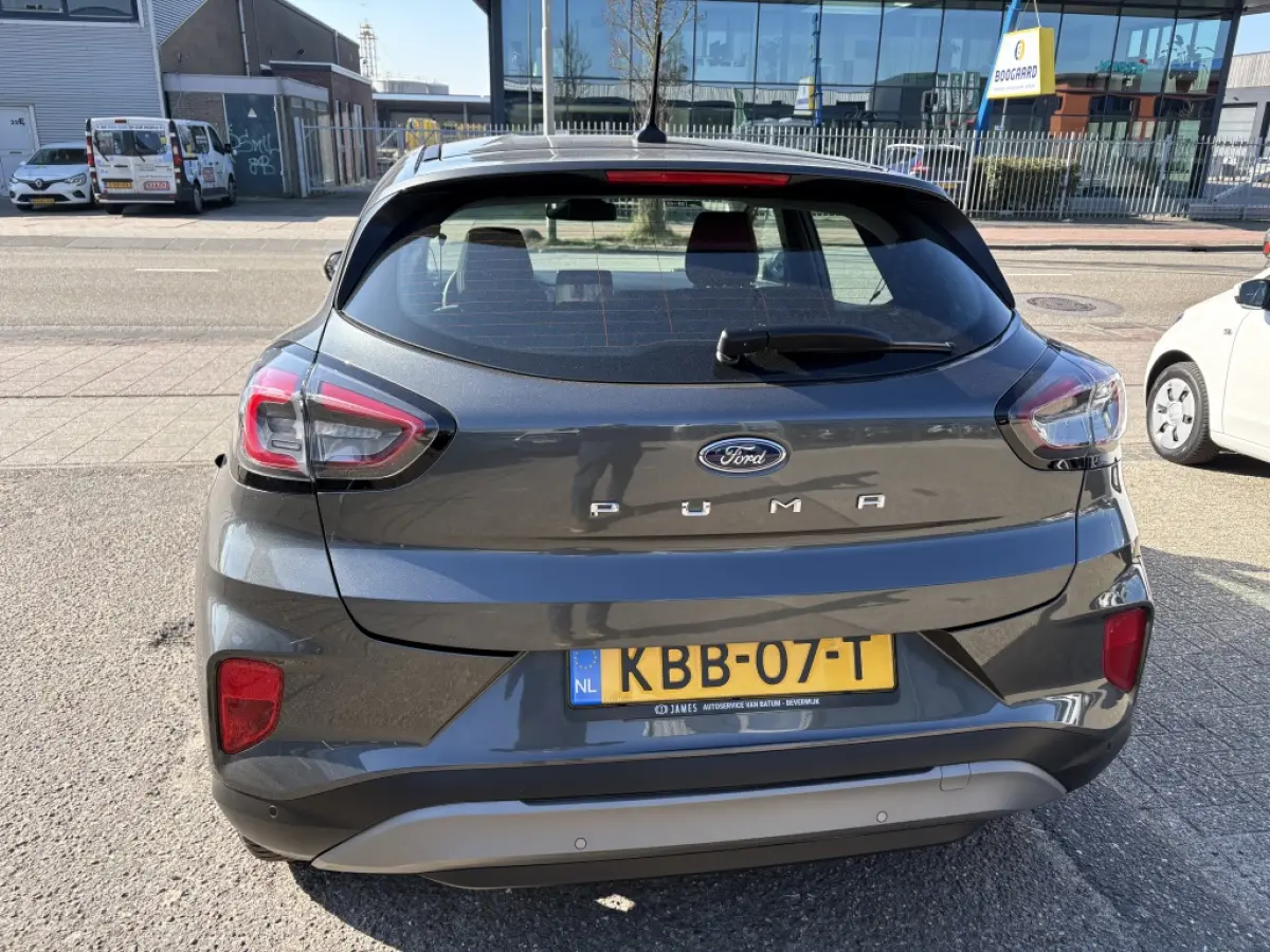 1.0 EcoBoost Hybride Titanium