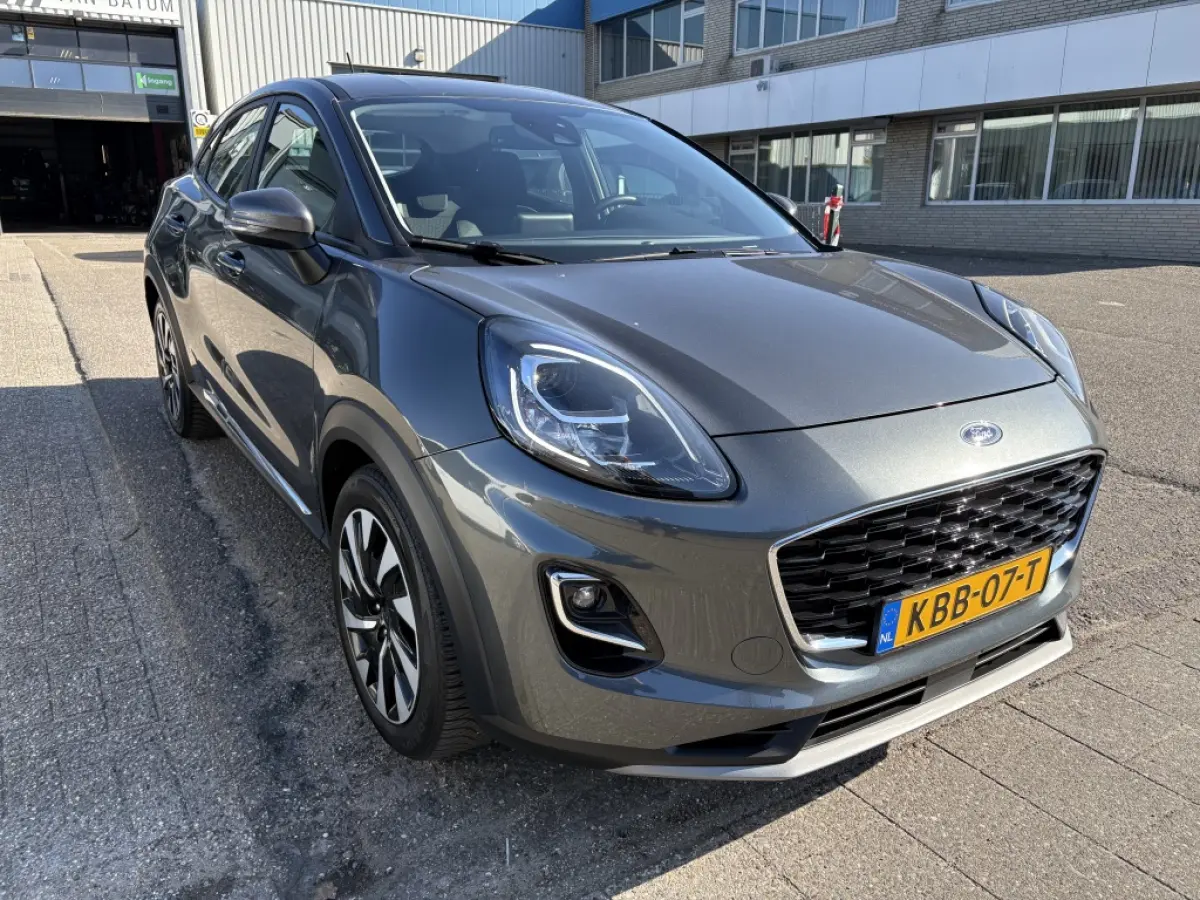 1.0 EcoBoost Hybride Titanium