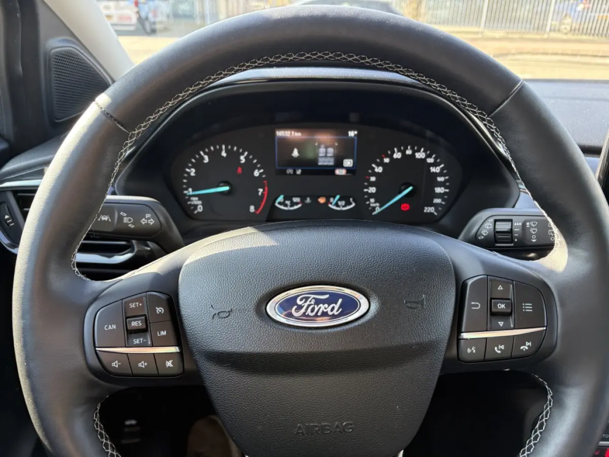 1.0 EcoBoost Hybride Titanium