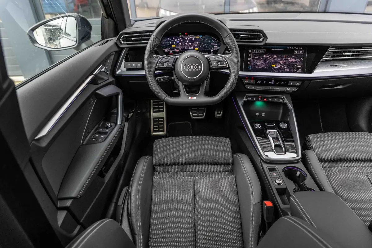 35 TFSI 150pk S-tronic S Edition | Panoramadak | 19" Velgen | SONOS