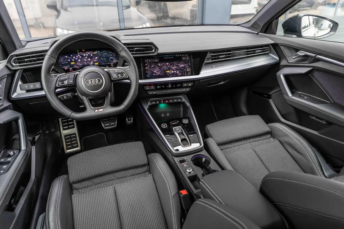 35 TFSI 150pk S-tronic S Edition | Panoramadak | 19" Velgen | SONOS