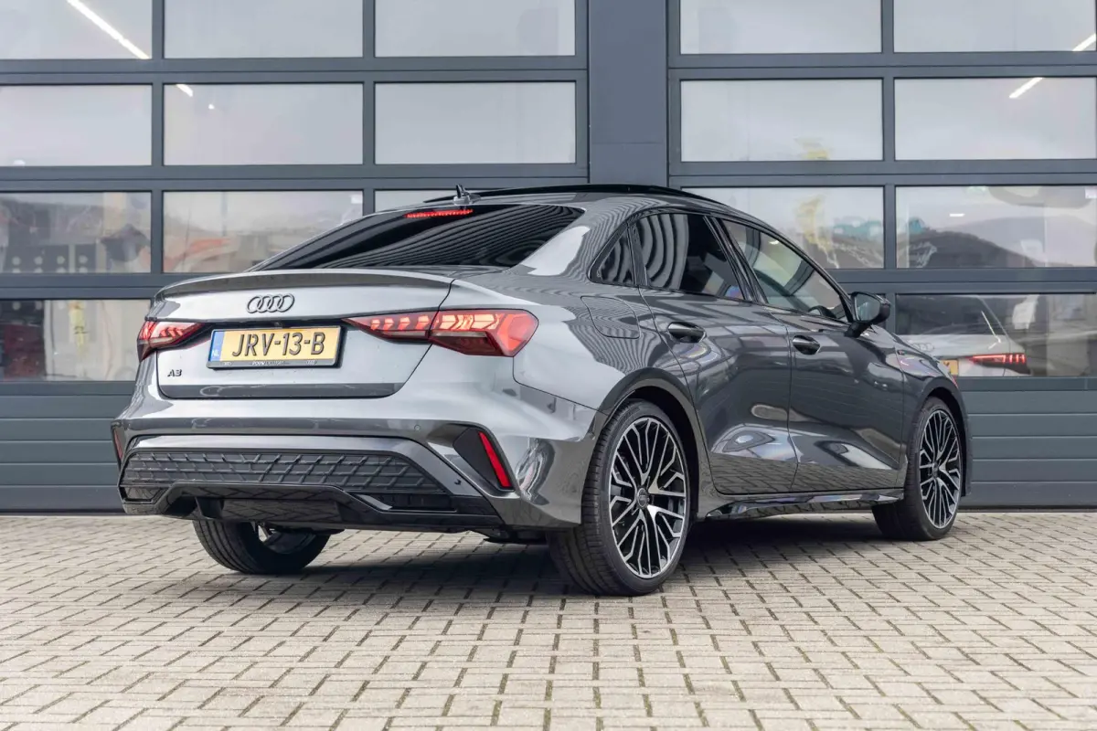35 TFSI 150pk S-tronic S Edition | Panoramadak | 19" Velgen | SONOS
