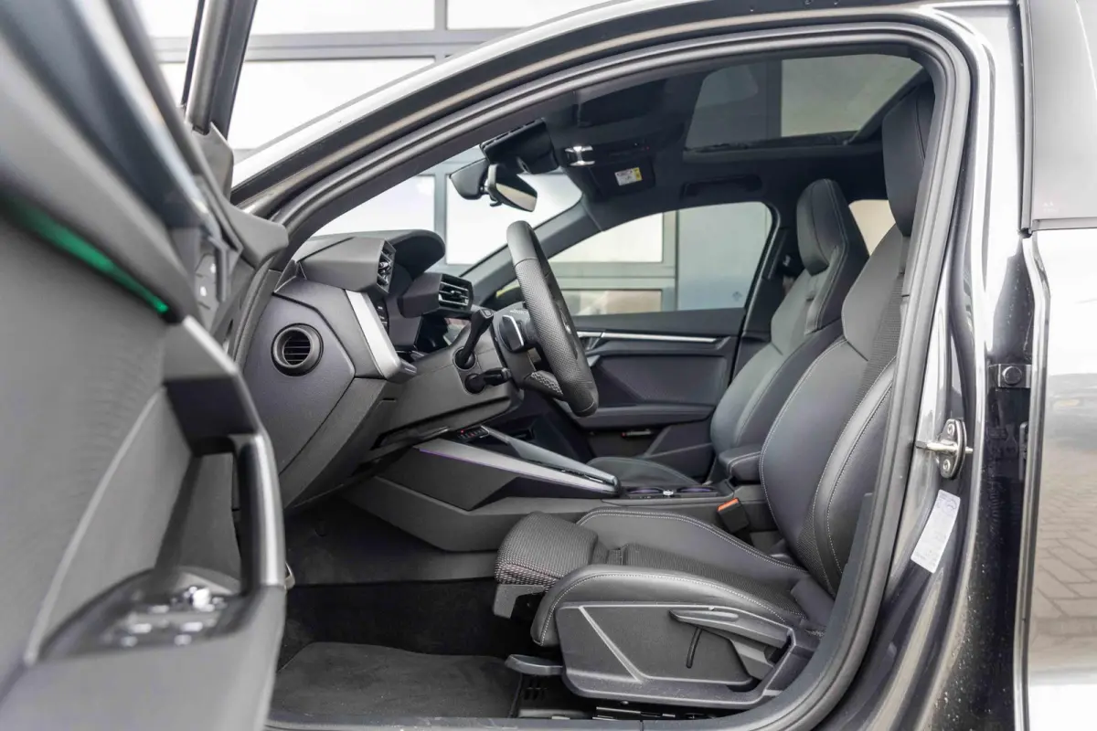 35 TFSI 150pk S-tronic S Edition | Panoramadak | 19" Velgen | SONOS
