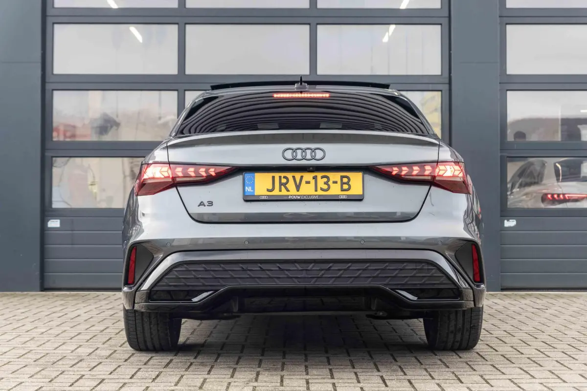 35 TFSI 150pk S-tronic S Edition | Panoramadak | 19" Velgen | SONOS