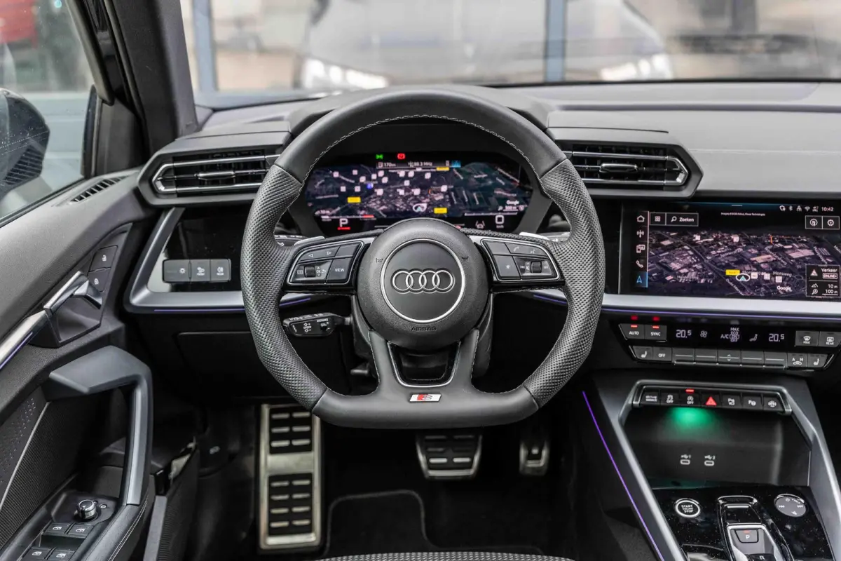 35 TFSI 150pk S-tronic S Edition | Panoramadak | 19" Velgen | SONOS