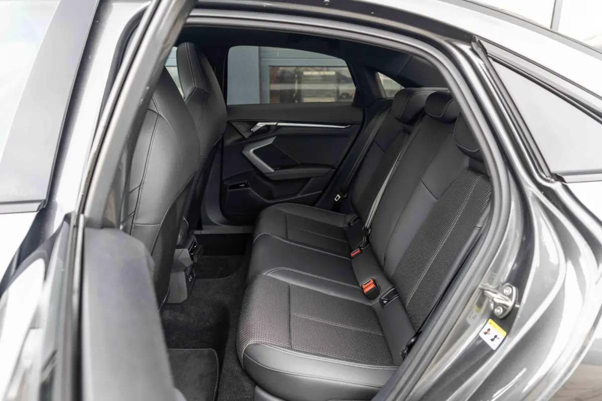 35 TFSI 150pk S-tronic S Edition | Panoramadak | 19" Velgen | SONOS