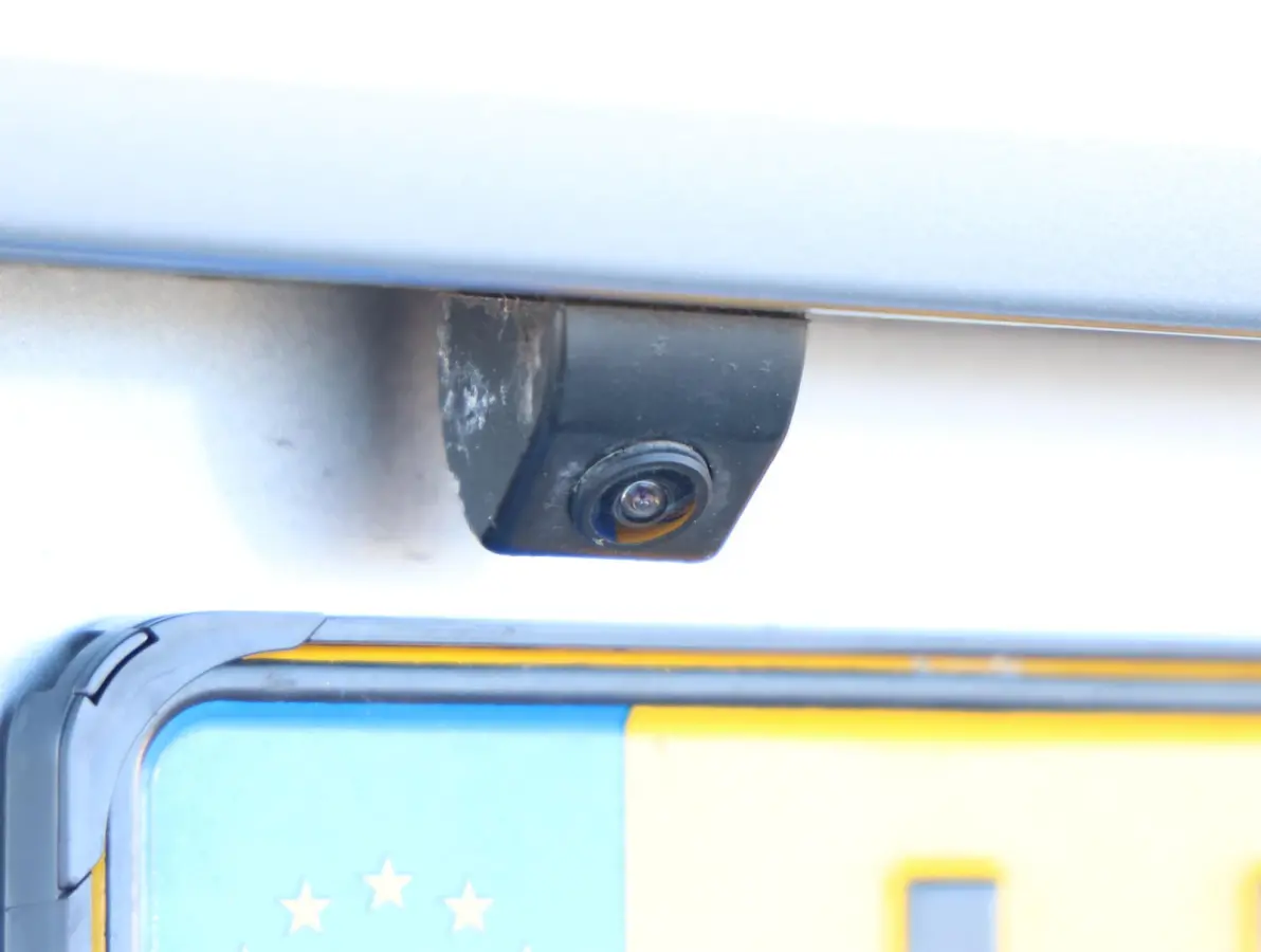 110pk L2H1 Edition UNIEK! | 1ste eigenaar | Camera | 7 persoons | Stuurverwarming | Navigatie | Airco | Geschikt Camper kit