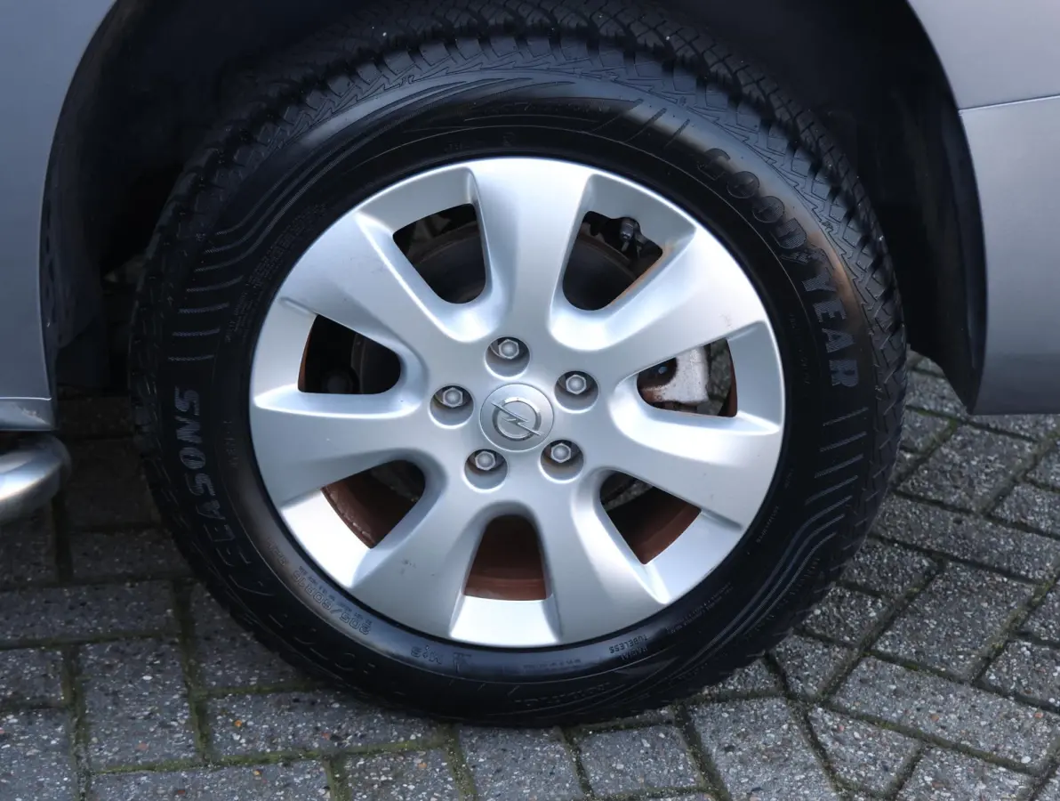 110pk L2H1 Edition UNIEK! | 1ste eigenaar | Camera | 7 persoons | Stuurverwarming | Navigatie | Airco | Geschikt Camper kit