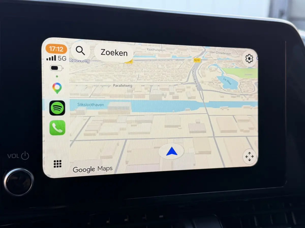1.8 Hybrid Style / Bi tone | BSM | Draadloos Apple Carplay/Android auto | PDC V+A | Rijklaar!!!