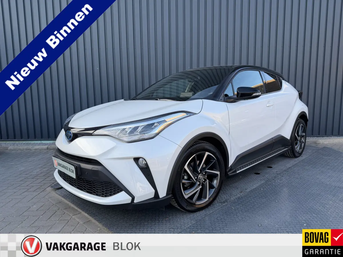 1.8 Hybrid Style / Bi tone | BSM | Draadloos Apple Carplay/Android auto | PDC V+A | Rijklaar!!!