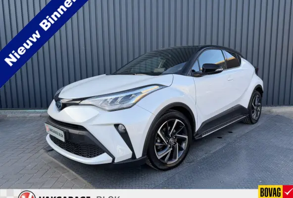 1.8 Hybrid Style / Bi tone | BSM | Draadloos Apple Carplay/Android auto | PDC V+A | Rijklaar!!!