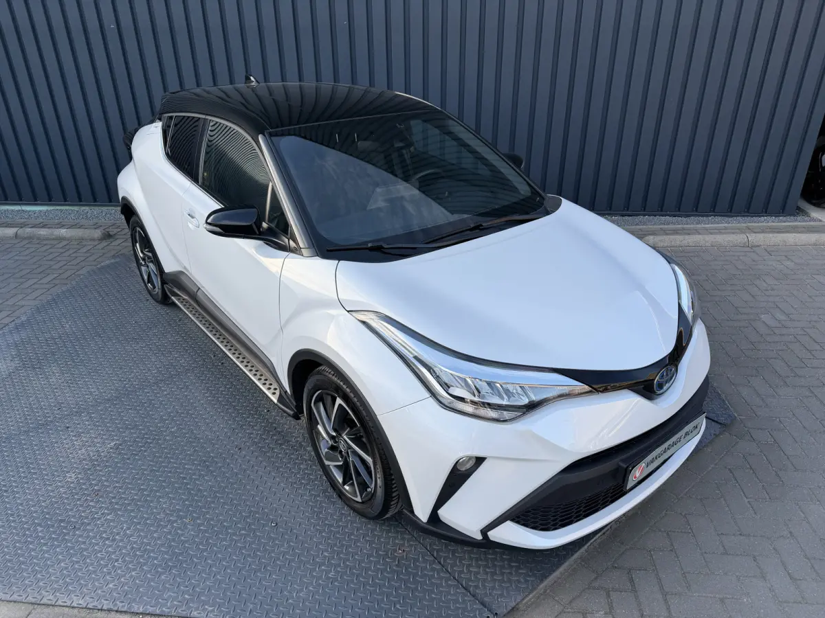 1.8 Hybrid Style / Bi tone | BSM | Draadloos Apple Carplay/Android auto | PDC V+A | Rijklaar!!!