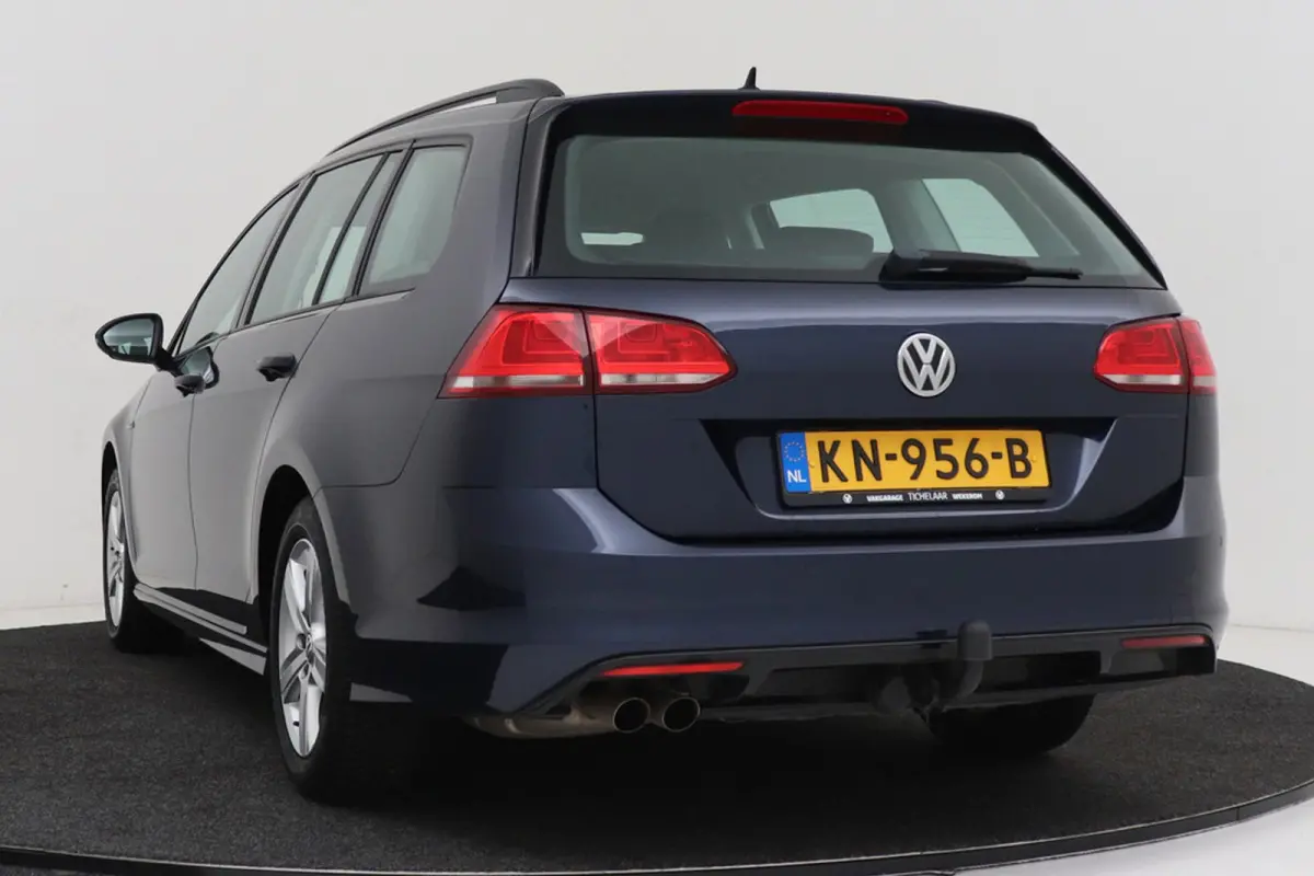 1.4 TSI Connected Series R-Line | Trekhaak | Stoelverwarming | Navigatie | Sportstoelen |