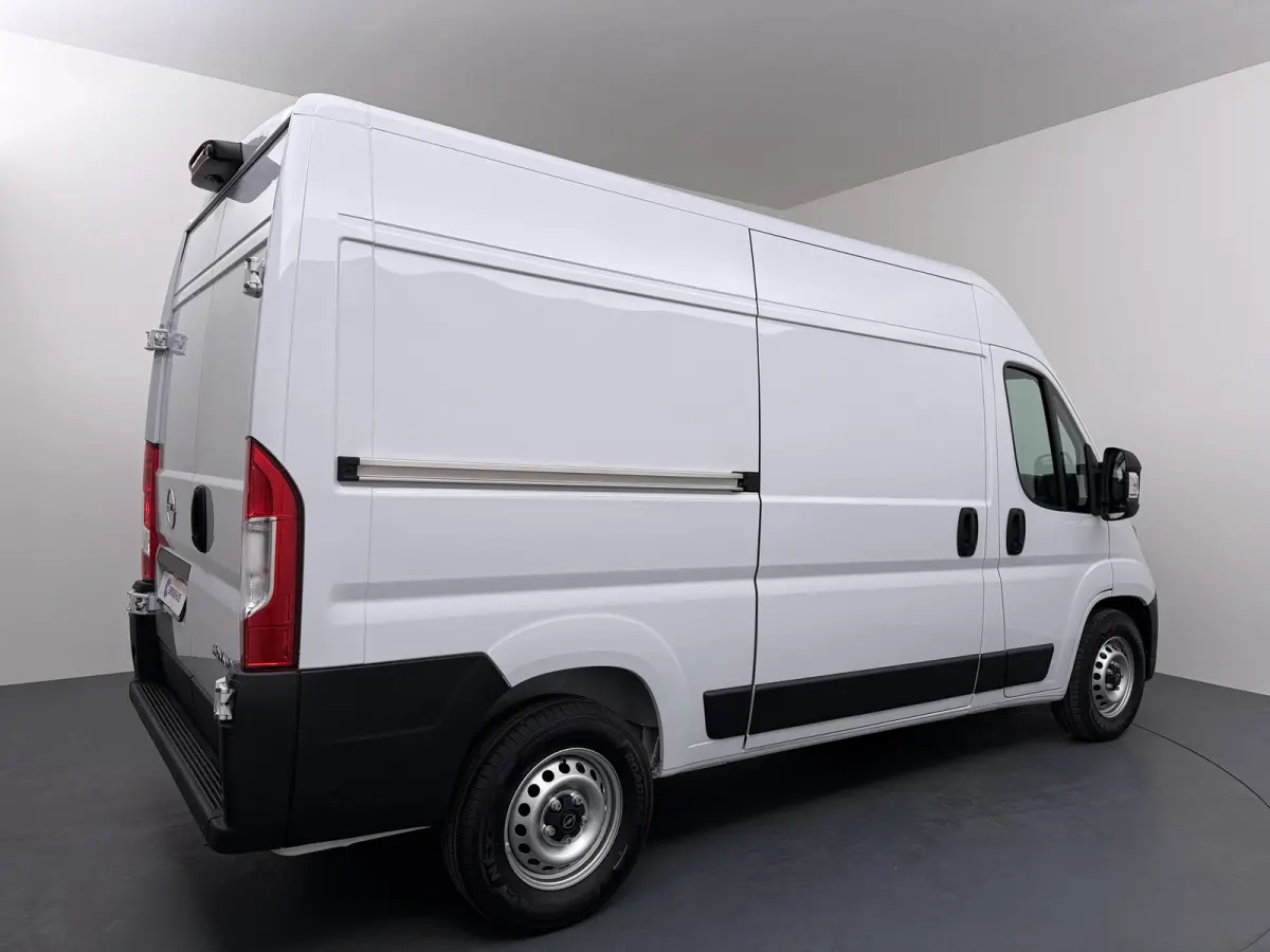35 L2H2 BlueHDI 140pk Automaat | NIEUW BPM VRIJ | CAMERA | CARPLAY | PDC | AIRCO |