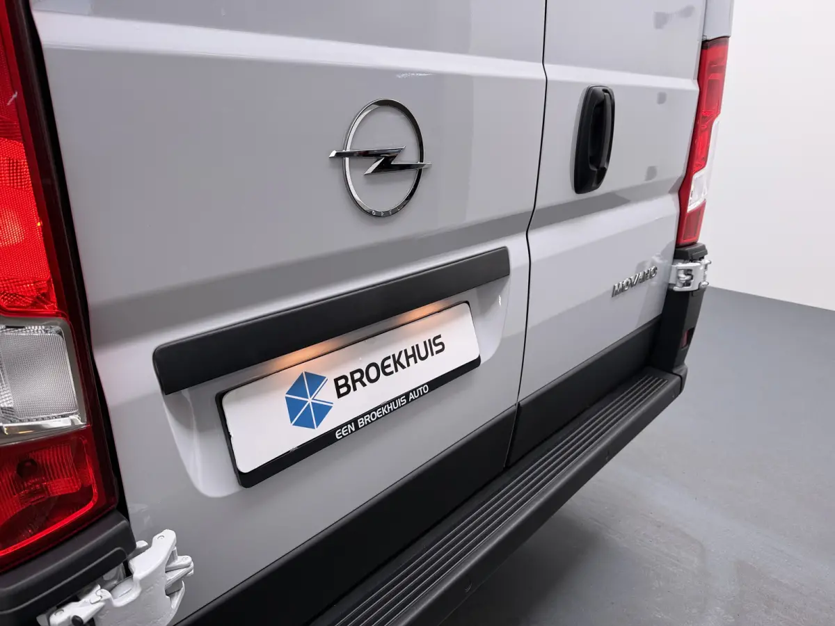 35 L2H2 BlueHDI 140pk Automaat | NIEUW BPM VRIJ | CAMERA | CARPLAY | PDC | AIRCO |