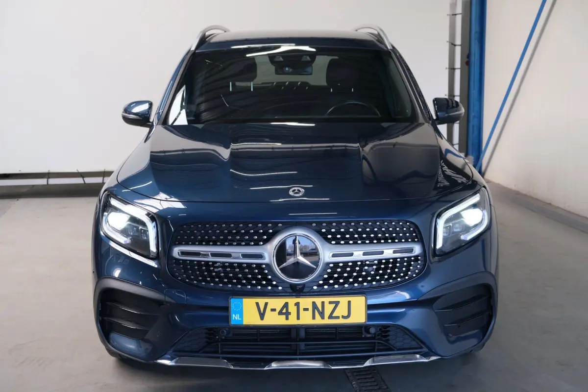 220 D 4MATIC AMG > Grijs kenteken < Airco, Cruise, Trekhaak, Camera, Carplay.