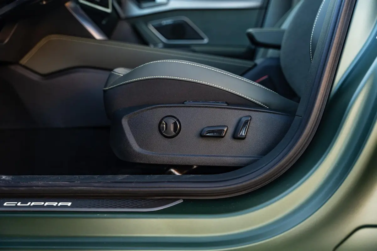 1.5 TSI e-Hybrid 272pk VZ Tribe Edition | Panoramadak | Trekhaak