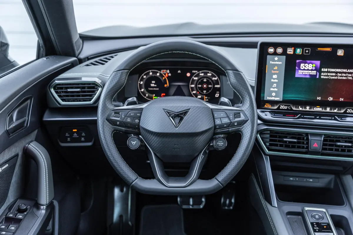 1.5 TSI e-Hybrid 272pk VZ Tribe Edition | Panoramadak | Trekhaak
