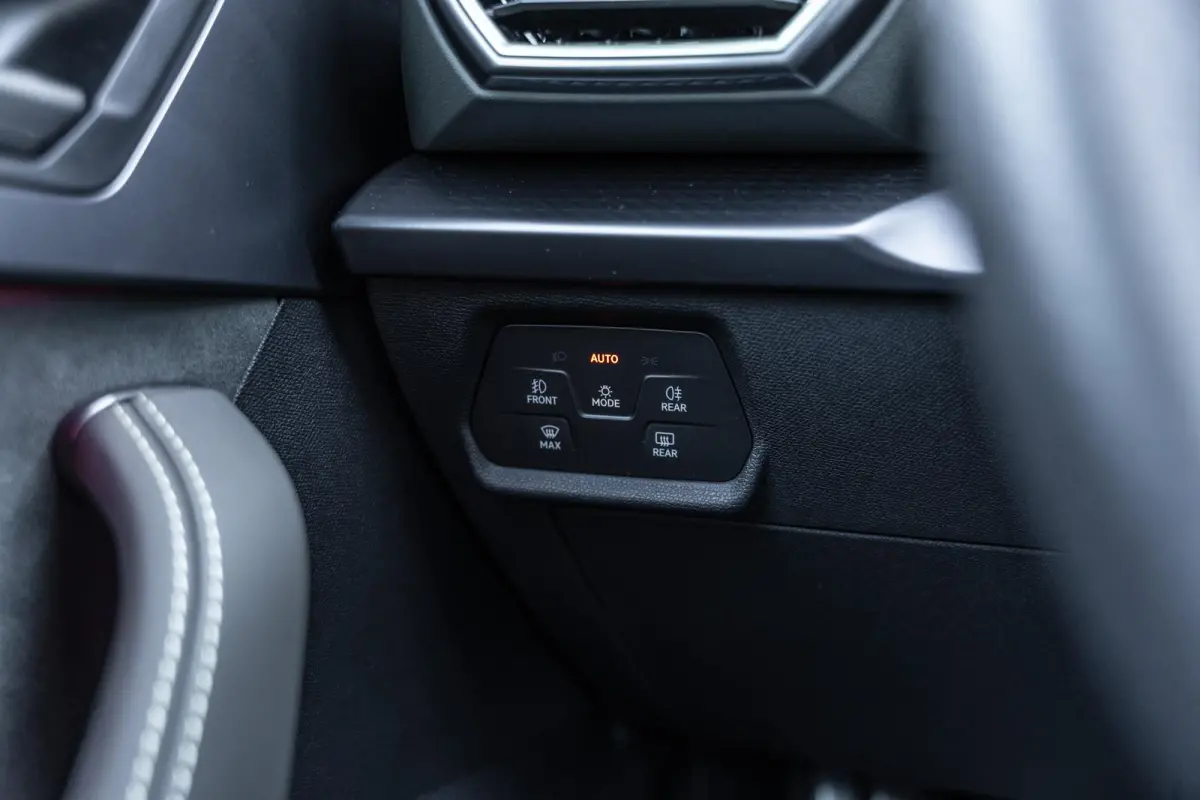 1.5 TSI e-Hybrid 272pk VZ Tribe Edition | Panoramadak | Trekhaak