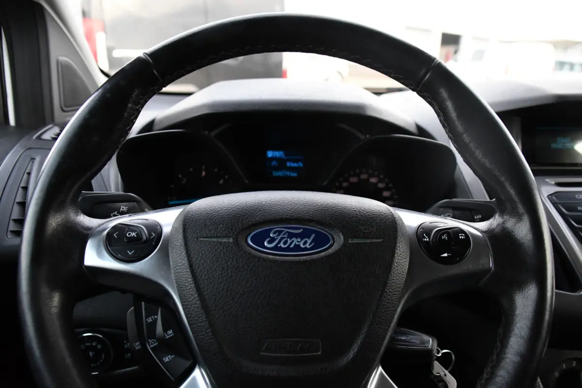 1.5 TDCI L1 PB Edition Cruise, 120pk, sensoren, Stoelverwarming, Trekhaak, Automaat, 3 zits, Airco, Uniek!
