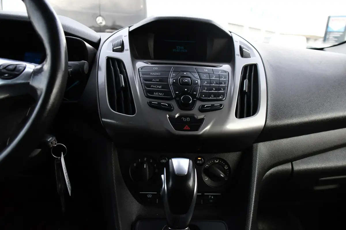1.5 TDCI L1 PB Edition Cruise, 120pk, sensoren, Stoelverwarming, Trekhaak, Automaat, 3 zits, Airco, Uniek!