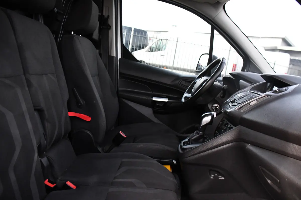 1.5 TDCI L1 PB Edition Cruise, 120pk, sensoren, Stoelverwarming, Trekhaak, Automaat, 3 zits, Airco, Uniek!