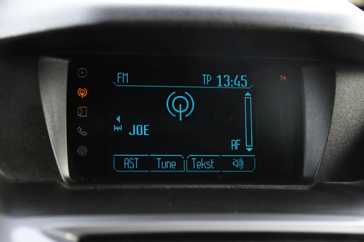 1.5 TDCI L1 PB Edition Cruise, 120pk, sensoren, Stoelverwarming, Trekhaak, Automaat, 3 zits, Airco, Uniek!