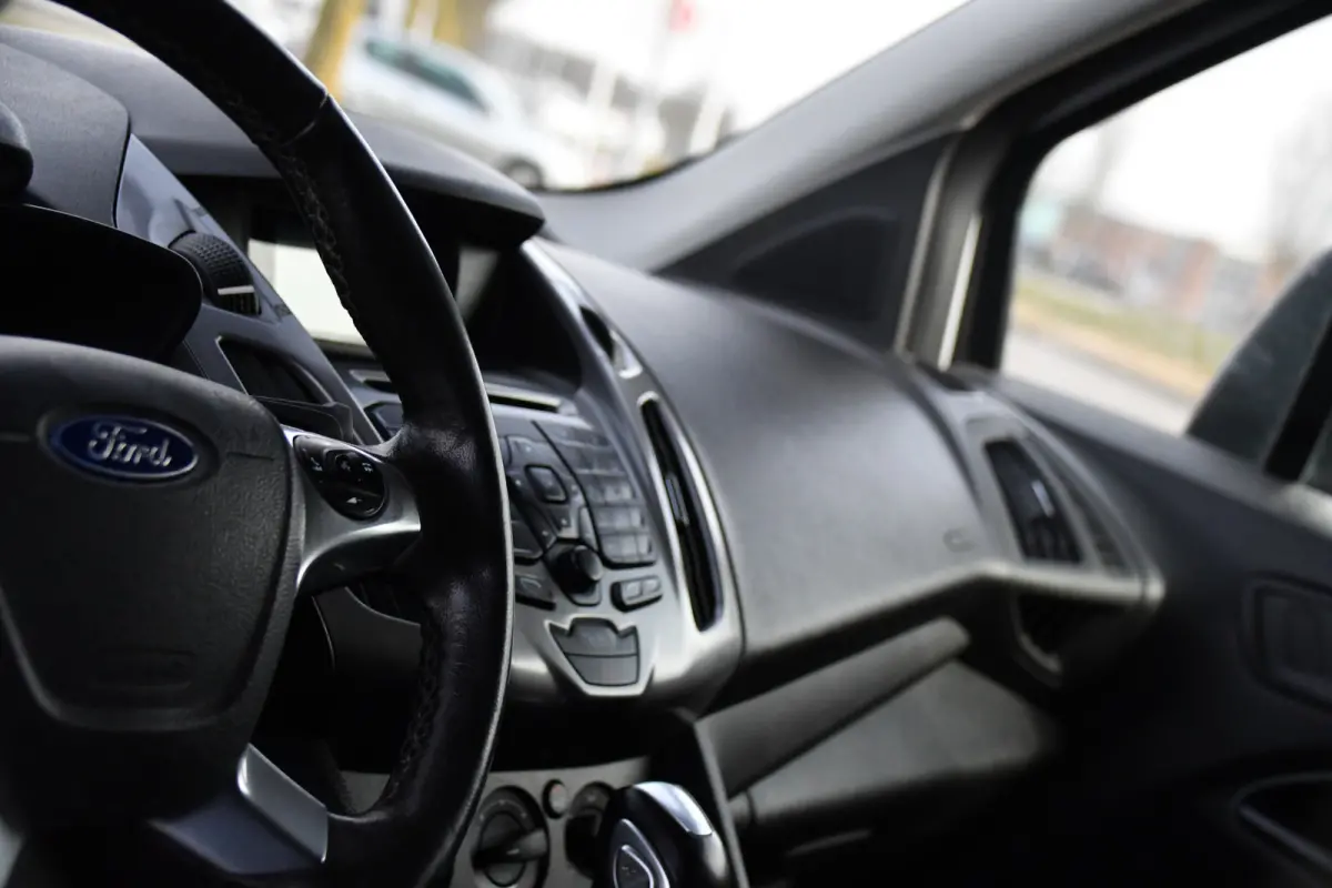 1.5 TDCI L1 PB Edition Cruise, 120pk, sensoren, Stoelverwarming, Trekhaak, Automaat, 3 zits, Airco, Uniek!