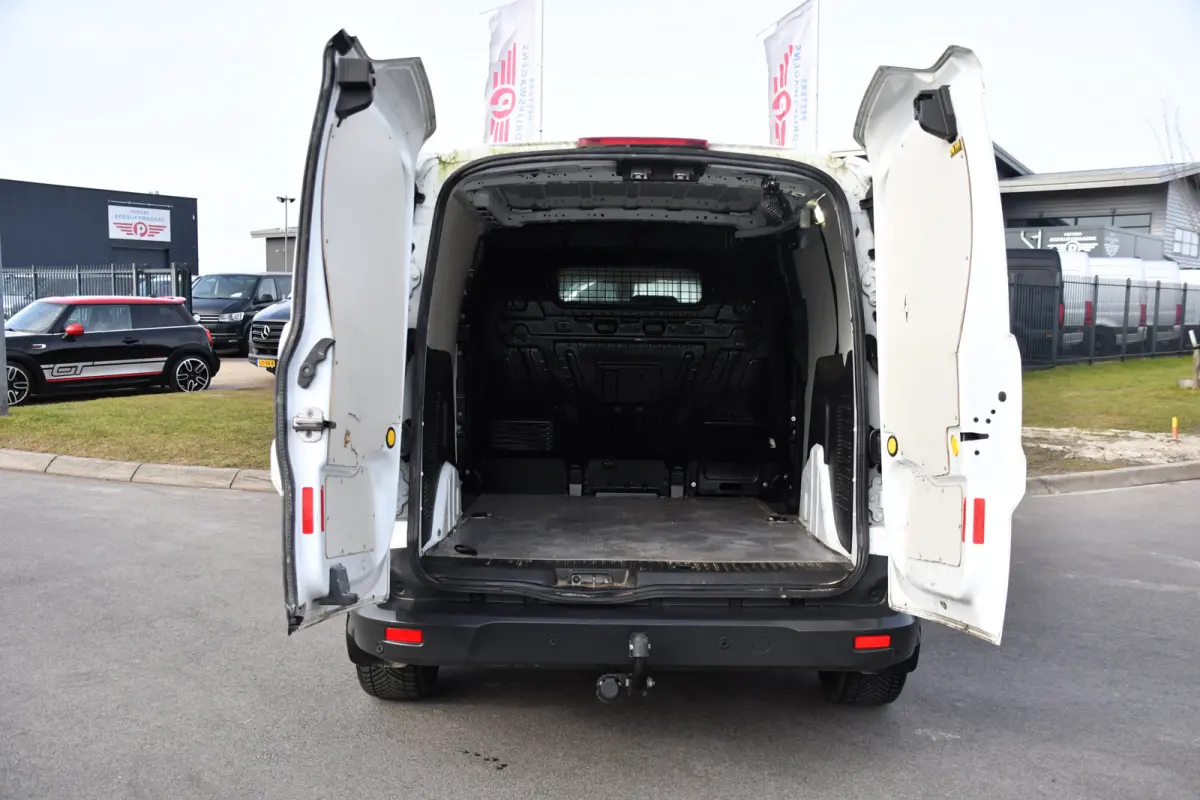 1.5 TDCI L1 PB Edition Cruise, 120pk, sensoren, Stoelverwarming, Trekhaak, Automaat, 3 zits, Airco, Uniek!