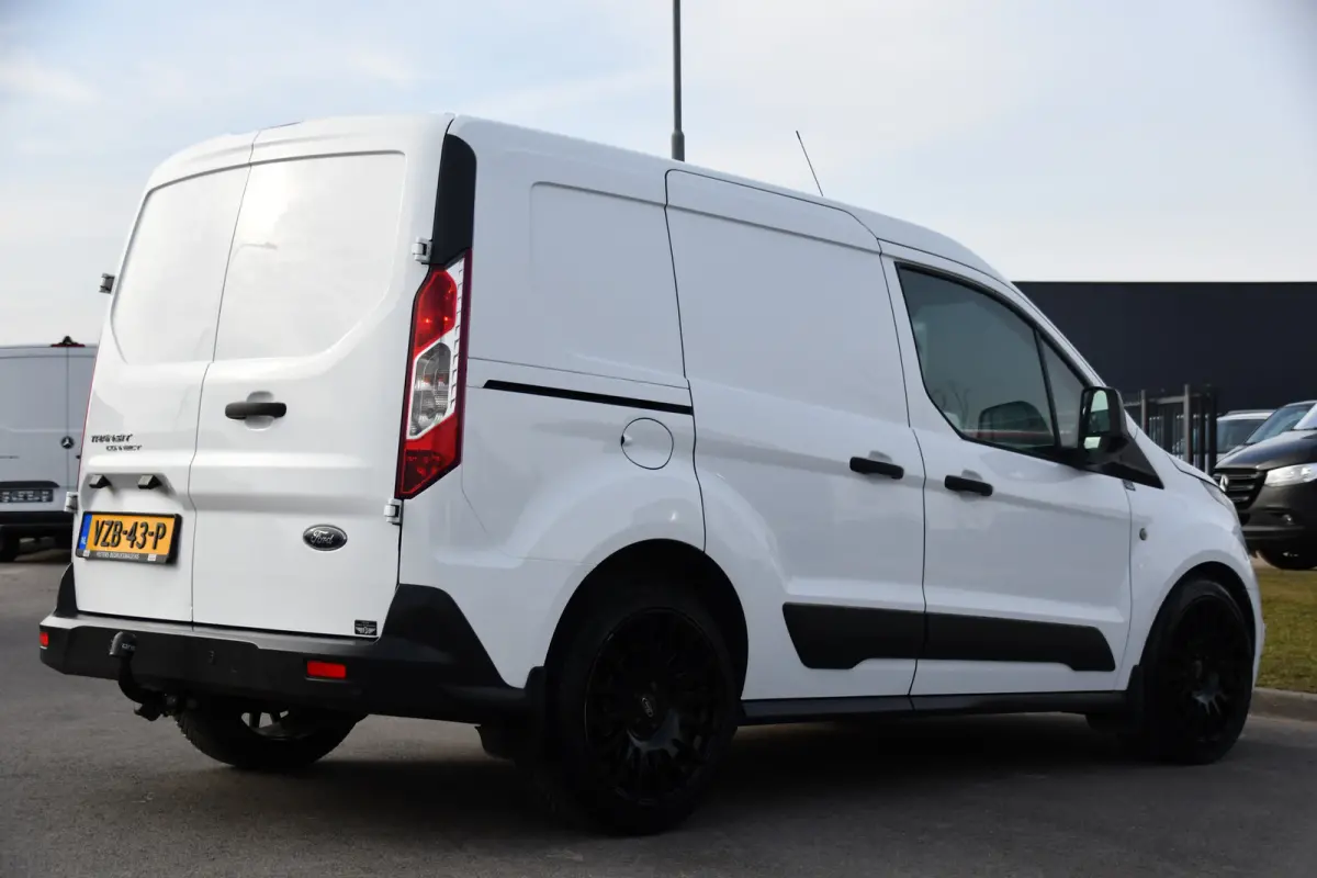 1.5 TDCI L1 PB Edition Cruise, 120pk, sensoren, Stoelverwarming, Trekhaak, Automaat, 3 zits, Airco, Uniek!