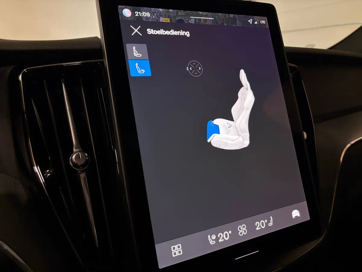 T8 AWD Recharge Plus Black Edition | MY26 Facelift en vol! | Nieuw! | Luchtvering | 360° Camera | Head-Up Display | Harman Kardon | 455pk | Adaptieve Cruise Control | Stoelverwarming voor+a