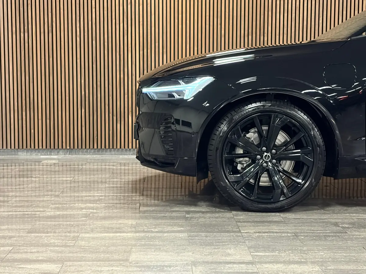T8 AWD Recharge Plus Black Edition | MY26 Facelift en vol! | Nieuw! | Luchtvering | 360° Camera | Head-Up Display | Harman Kardon | 455pk | Adaptieve Cruise Control | Stoelverwarming voor+a