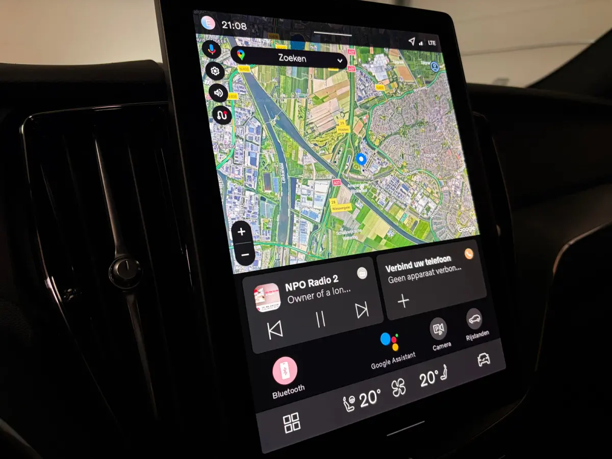 T8 AWD Recharge Plus Black Edition | MY26 Facelift en vol! | Nieuw! | Luchtvering | 360° Camera | Head-Up Display | Harman Kardon | 455pk | Adaptieve Cruise Control | Stoelverwarming voor+a