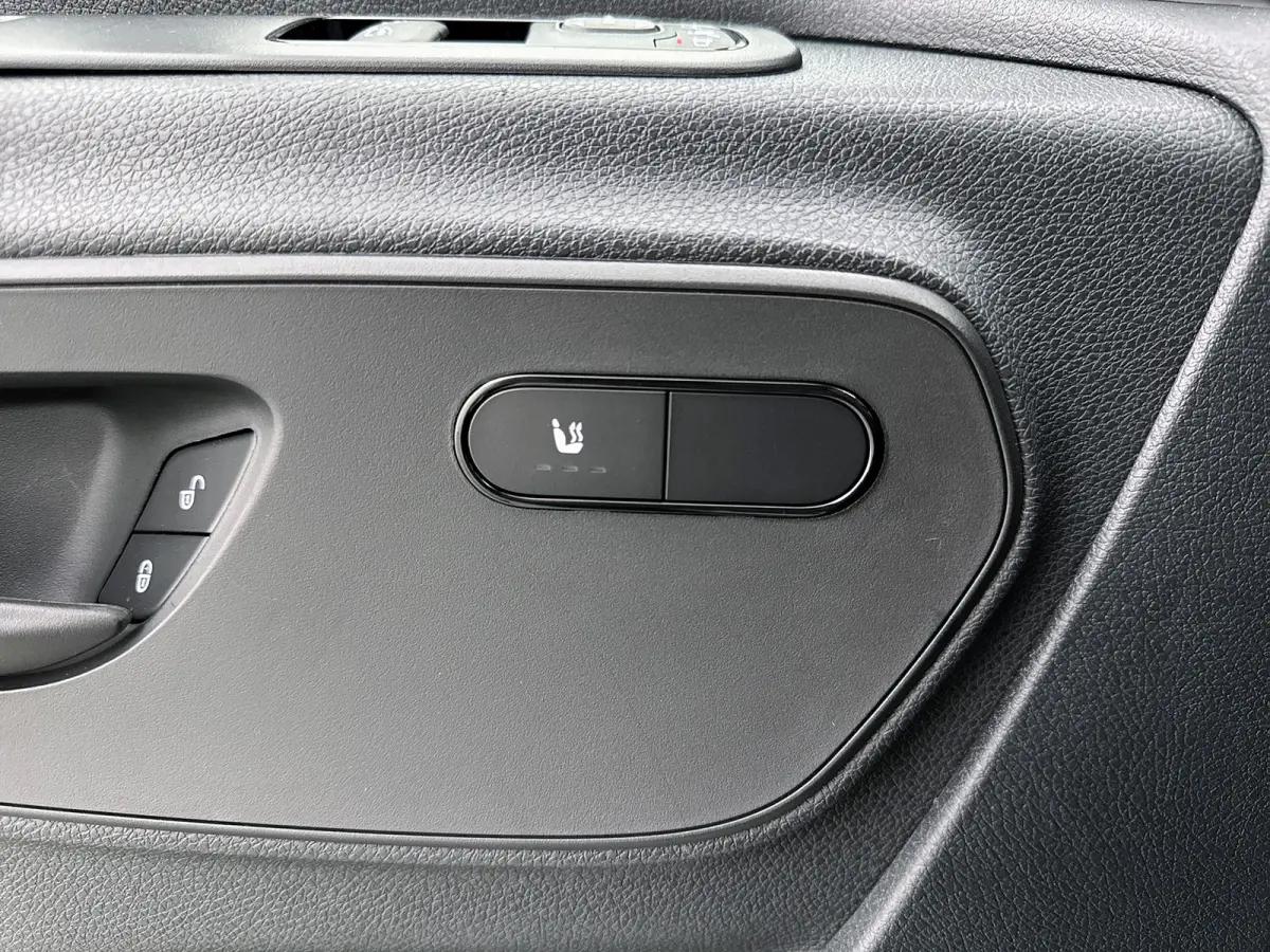 319 CDI L2H1 Pro Stoelverwarming Trekhaak Navigatie BPM-vrij Parkeerpakket