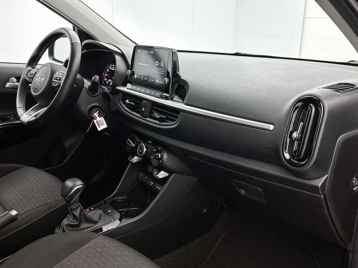 1.0 DPi DynamicLine Automaat DEMO !  Navigatie  Apple Carplay/Android Auto  Airco  Camera  DAB  Lichtmetalen velgen  Bluetooth
