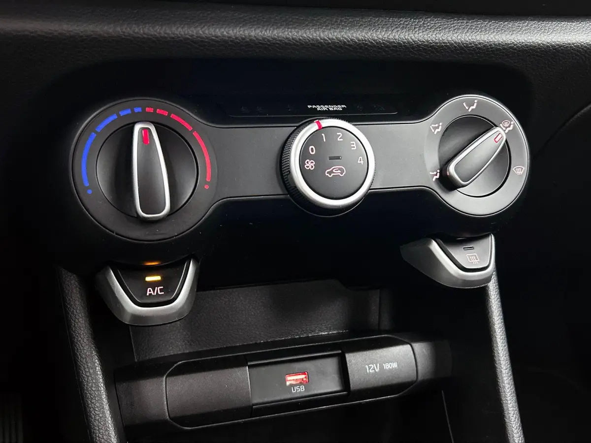 1.0 DPi DynamicLine Automaat DEMO !  Navigatie  Apple Carplay/Android Auto  Airco  Camera  DAB  Lichtmetalen velgen  Bluetooth