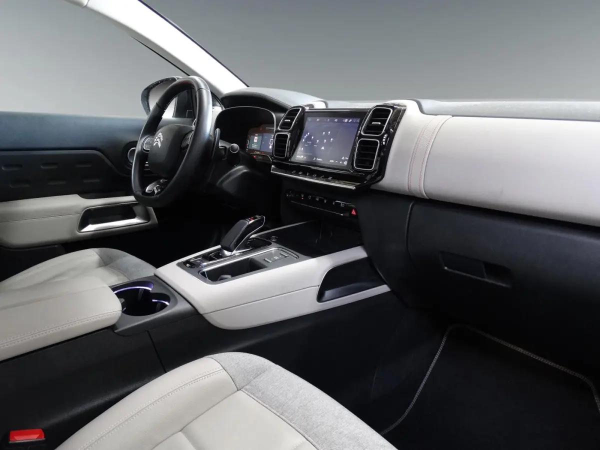 1.6 Plug-in Hybrid 225 pk Business Plus