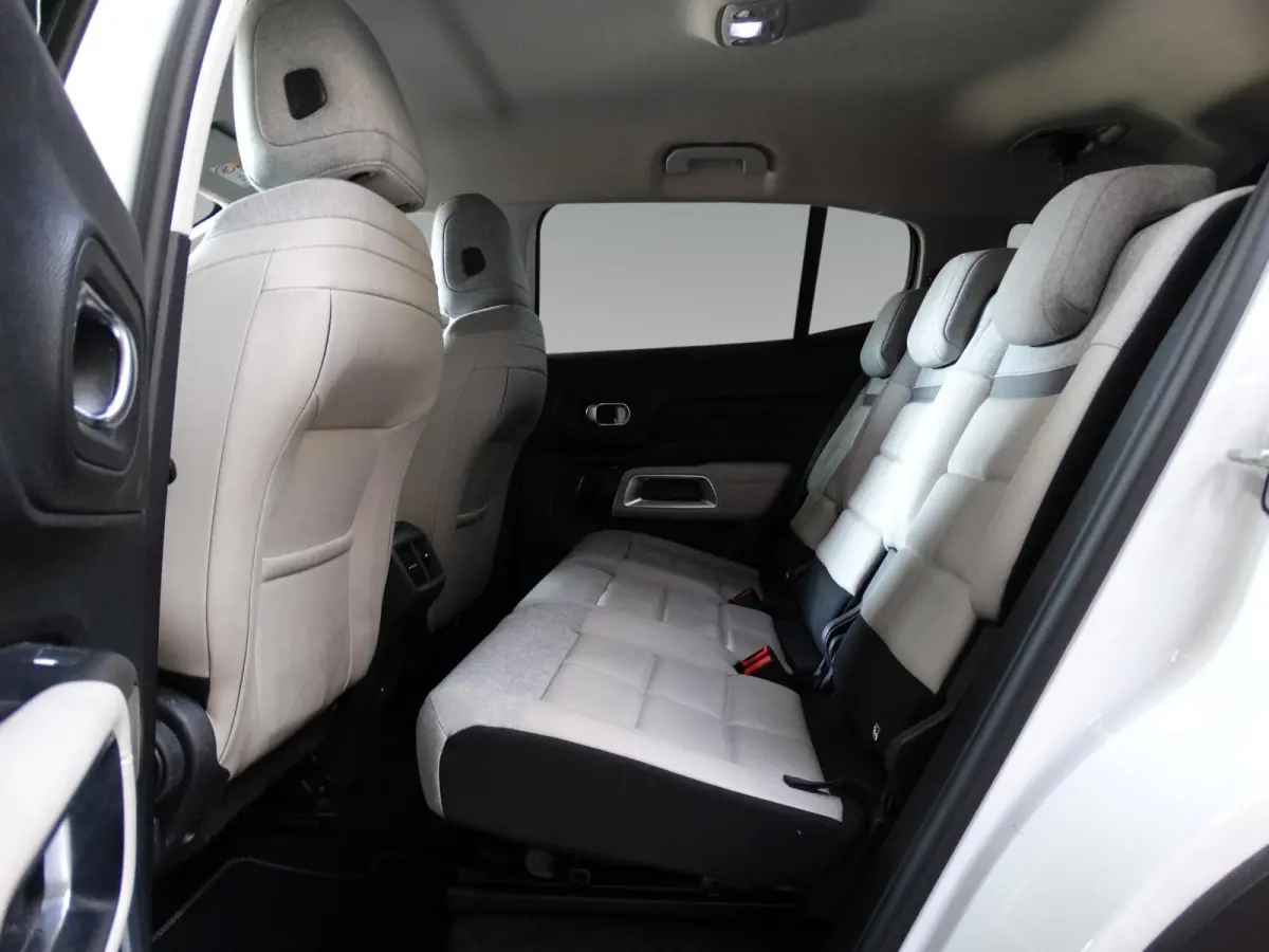 1.6 Plug-in Hybrid 225 pk Business Plus