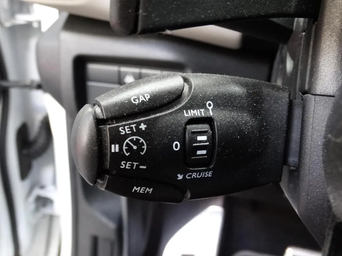 1.6 Plug-in Hybrid 225 pk Business Plus