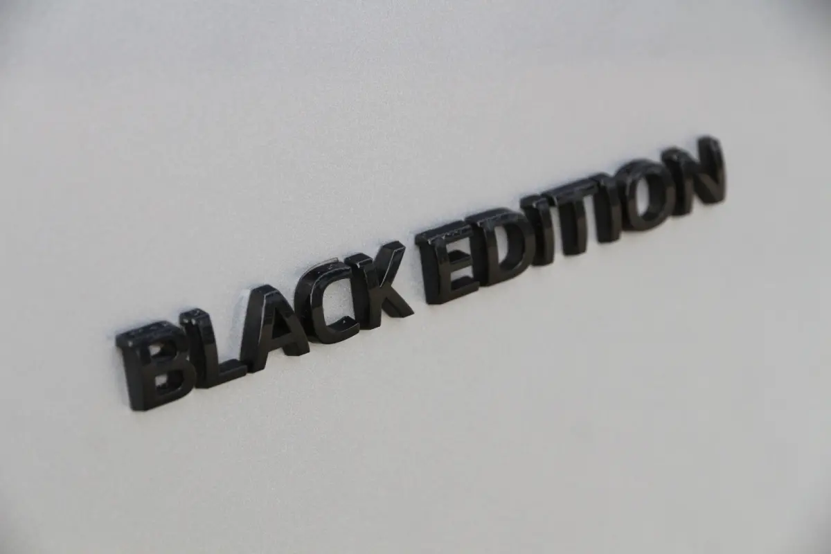 2.0 DCI 110 | L2H1 | Black edition | Cruise | Airco..